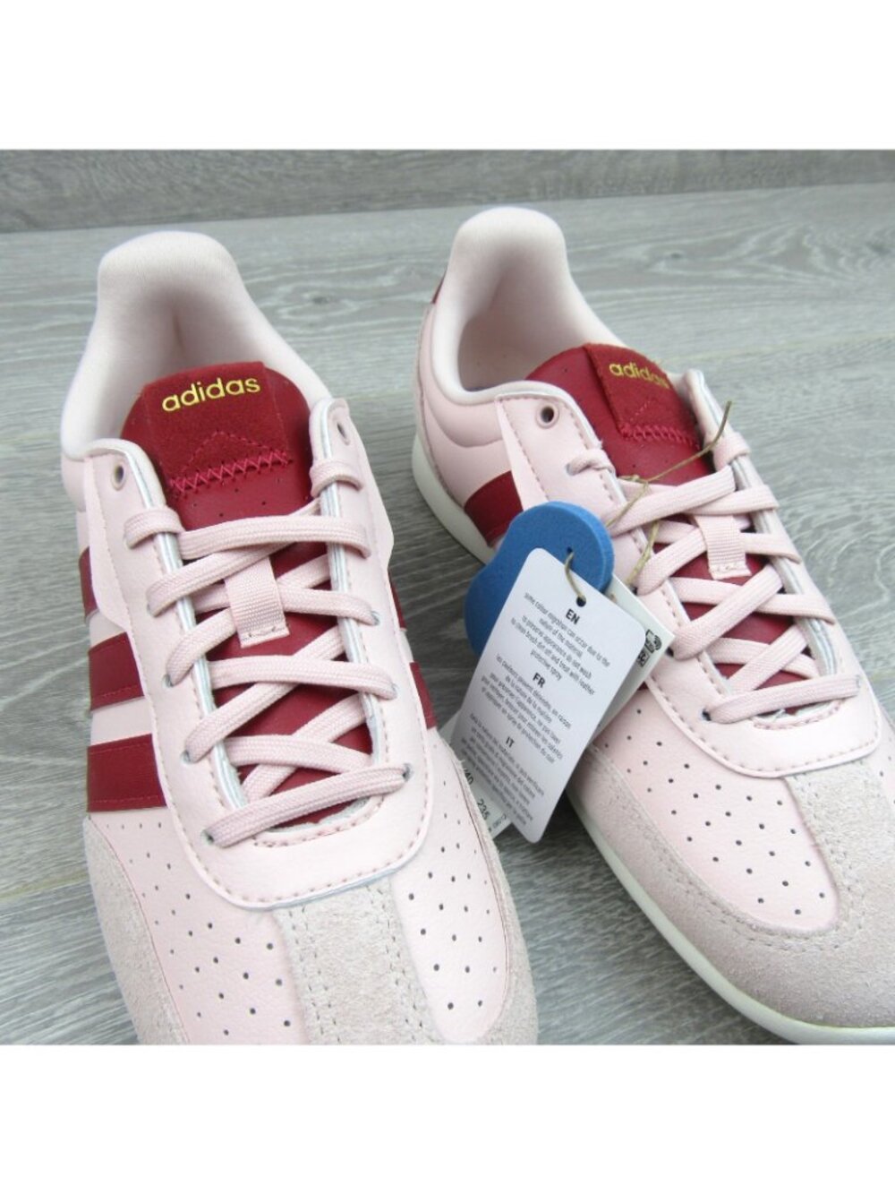 Adidas Barreda Lo Shoes Womens Size 7 Sandy Pink Team Victory Red NEW - Picture 7 of 16